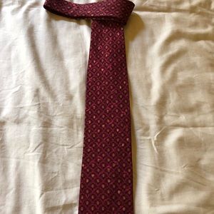 Men’s silk tie